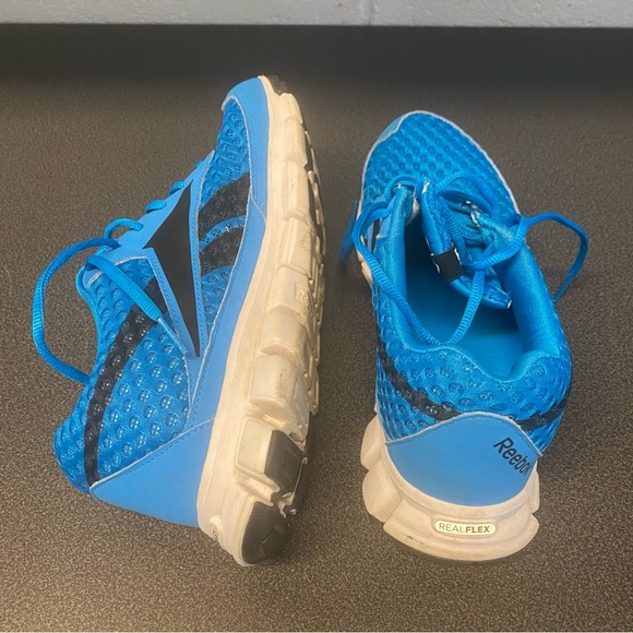 Pair of Reebok trainers! - Picture 4 of 6